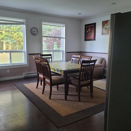 Vancouver Jenny'S Guesthouse Кокуитлам Экстерьер фото